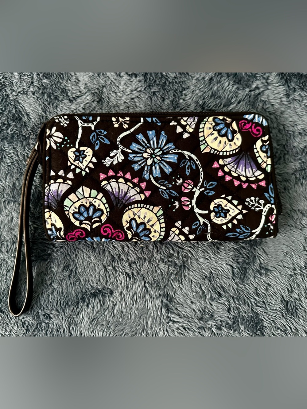 Vera Bradley Alpine Zip Around Wallet - Retired